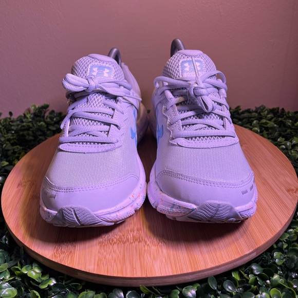 🔥 UNDER ARMOUR CHARGED ASSERT 10 UA PNTSP GREY 3027092-100 SHOES WOMENS SIZE 9 - Picture 3 of 9